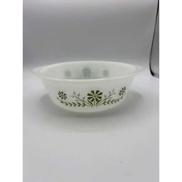 Vintage Glasbake Green Daisy Mixing Bowl 1 Quart J-514 USA Milk Glass - Picture 1 of 7